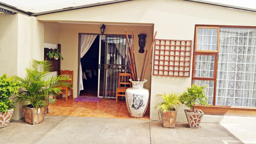Lani'S Guest House - No Loadshedding Musina Eksteriør billede